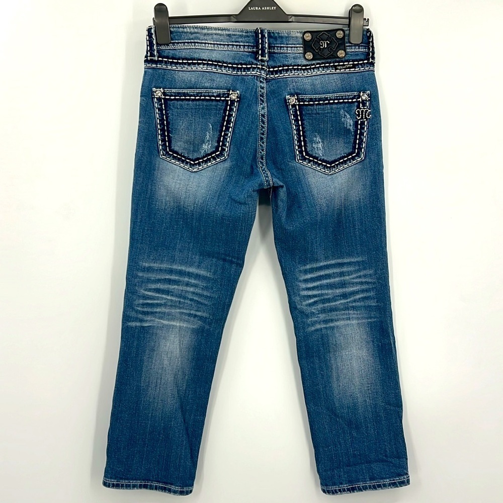 Miss Me Boyfriend White Stitch Cropped Stretch distressed, Jean’s